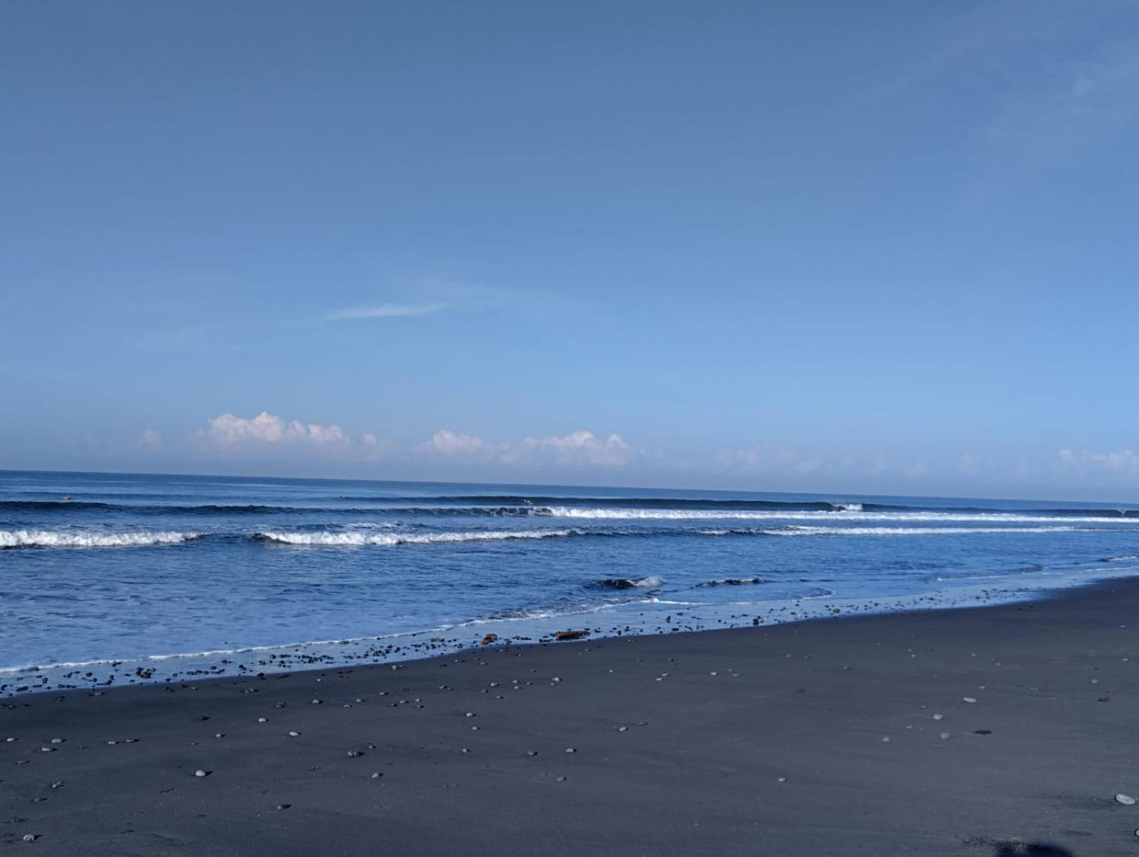 Kirra'S Beach House Pulukan Luaran gambar