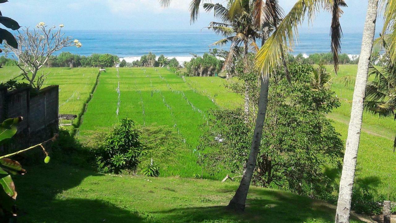 Kirra'S Beach House Pulukan Luaran gambar